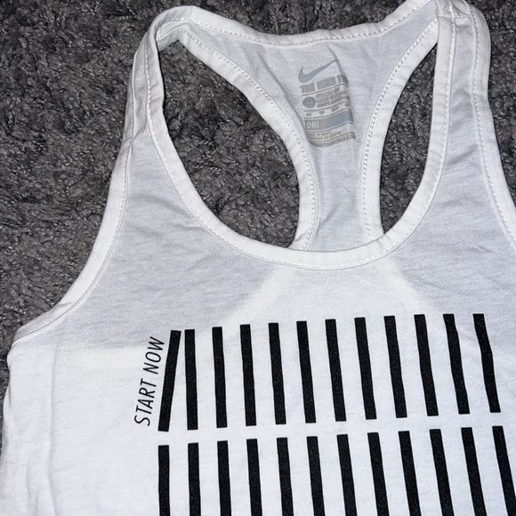Nike Tank Top🖤 - Picture 3 of 8